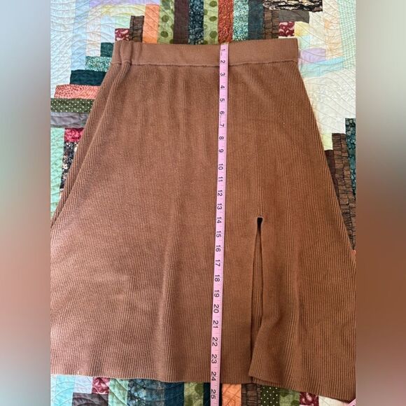 WAYF Ribbed Knit Skirt with Slit Size Small Color Burnt Orange - Picture 3 of 6